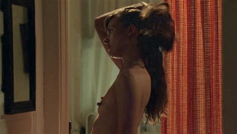 Flowerhorn reccomend milla jovovich explicit topless scenes