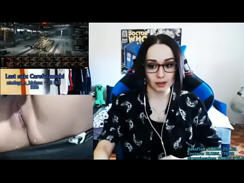 Twitch girl showing small boobs webcam