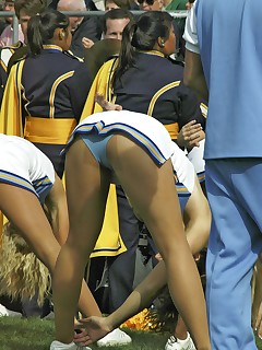 Stretch recommendet voyeur college cheerleaders