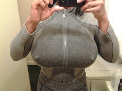 crossdresser wear the fake boob （breast forms）.