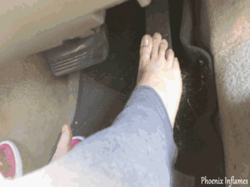 Pedal pumping sneakers barefoot