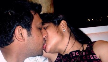 Muzzie reccomend pakistani boobs kiss