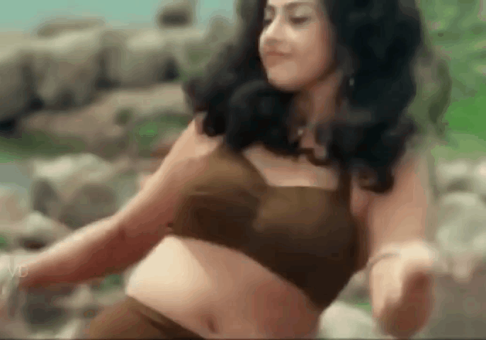 Tamil girl boobs show