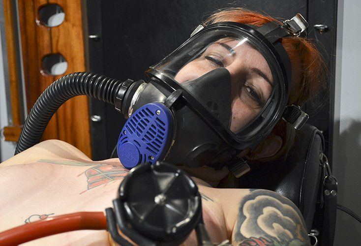 Breath control self bondage gas mask